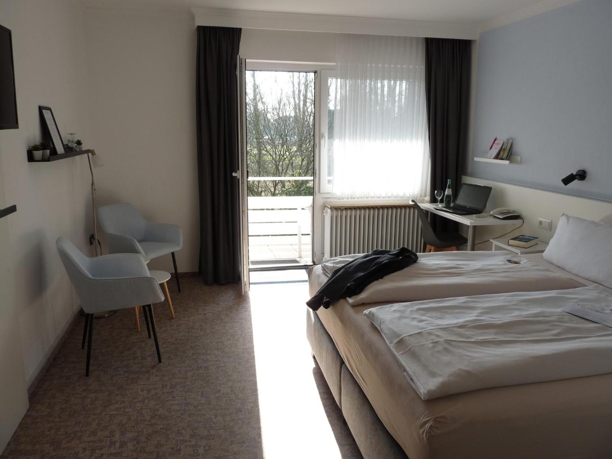 Hotel Zum Rosenteich บาดซวิสเชนอาว์น ภายนอก รูปภาพ