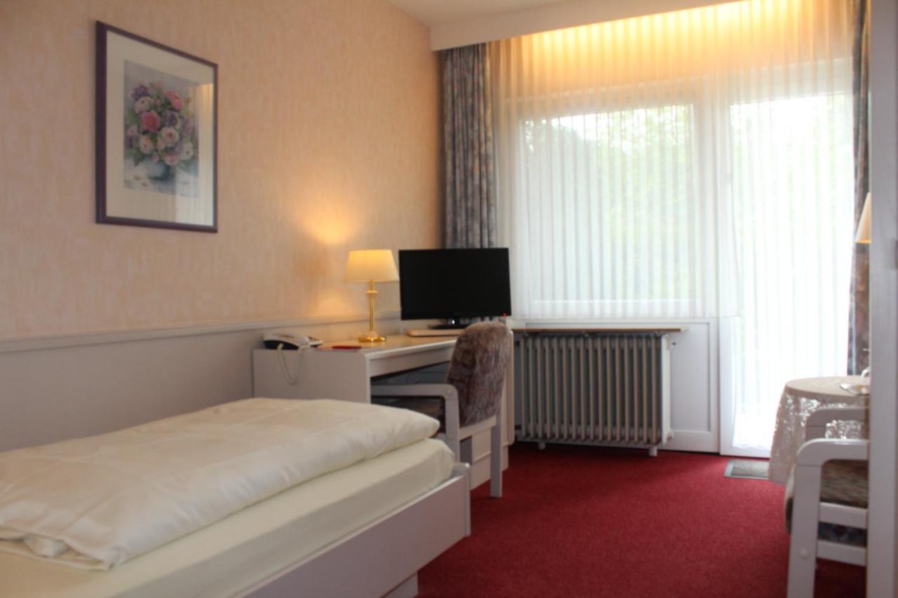 Hotel Zum Rosenteich บาดซวิสเชนอาว์น ภายนอก รูปภาพ